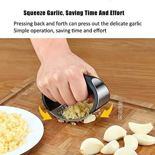 Garlic press kitchen tool garlic peeler stainless steel professional ginger crusher ergonomic labor-saving crusher (S)