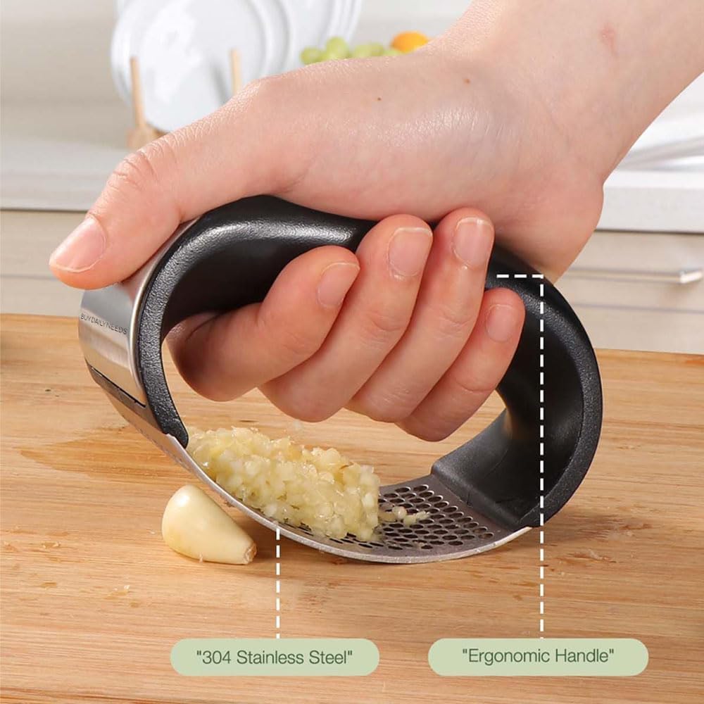 Garlic Press Rocker Stainless Steel - Rustproof Garlic Mincer, Crusher with Cleaning Brush, Easy to Use Garlic Smasher for Effortless Chopping & Crushing