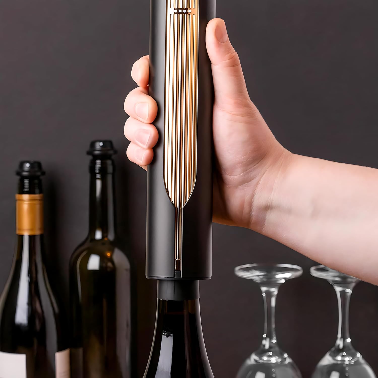VINOWAKE Openero Electric Wine Opener By LINKSTYLE — Rechargeable Battery with Charging Base, Precision Steel Foil Cutter, Luxurious Matte Finish