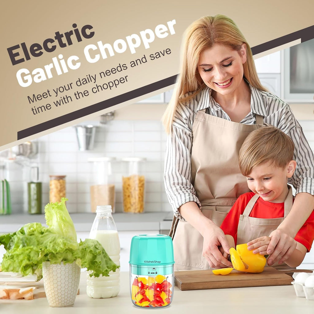 Rechargeable Portable and Cordless Mini Food Processor 300ML with Stainless Steel Blade, Electric Garlic Chopper Vegetable Chopper Blender for Nuts Chili Onion Minced Meat and Spices BPA-Free(Green)