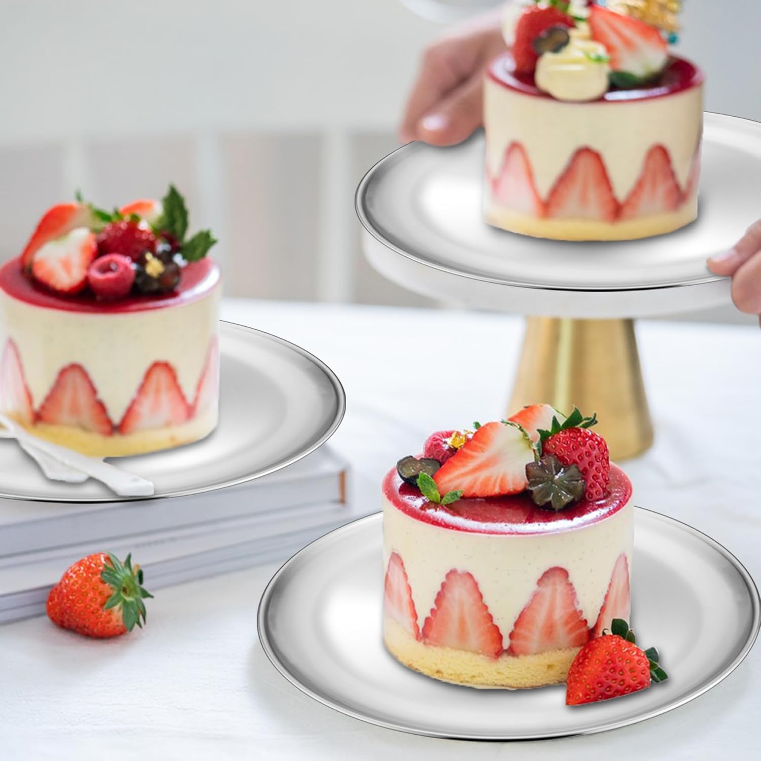 TeamFar Pizza Pan Set, 9 Inch Stainless Steel Round Pizza Trays, Metal Pizza Dish Plates for Oven Bakeware Baking Serving, Non-Toxic & Sturdy, Easy Clean & Dishwasher Safe, 3 PCS