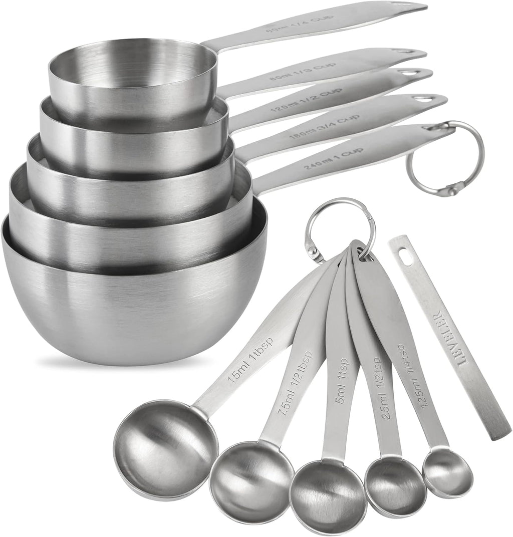 Measuring Cups and Spoons Set,With 5 Stainless Steel Measuring Cups and 5 measuring spoons and Measure Ingredient Leveler and 2 rings. (siliver)