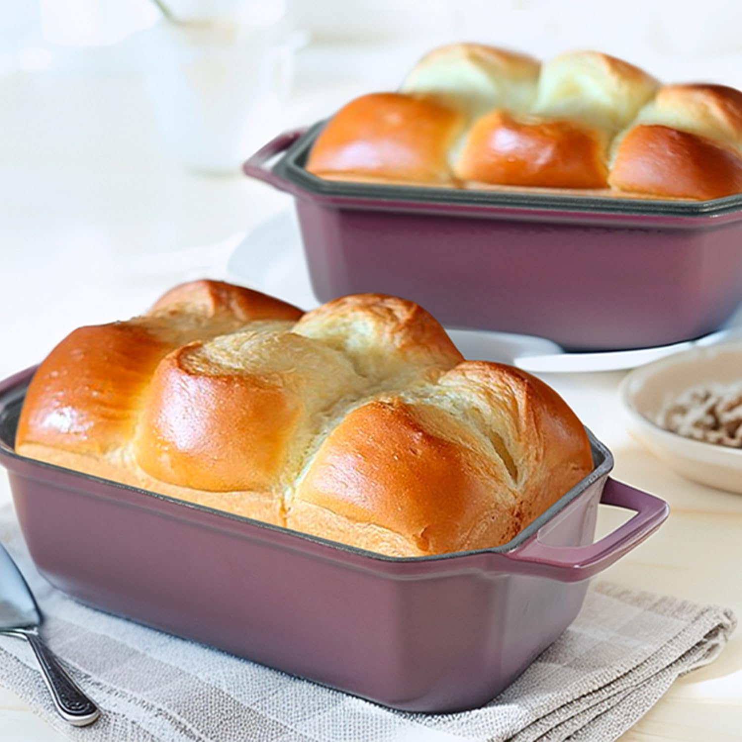 Bread Pan Cast Iron Loaf Pan with Lid Bread Loaf Pan 9x5 Inch Loaf Pan Enameled Cast Iron Sourdough Loaf Pan, Magenta