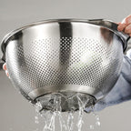 18/8 Stainless Steel Microwell Colander, 2.5QT Large Capacity with Handle Kitchen Food Strainer Basket for Washing Vegetables, Fruits, Rice, and Pasta (primary colour, 2.5QTColander+2.5QT Mixing bowl)