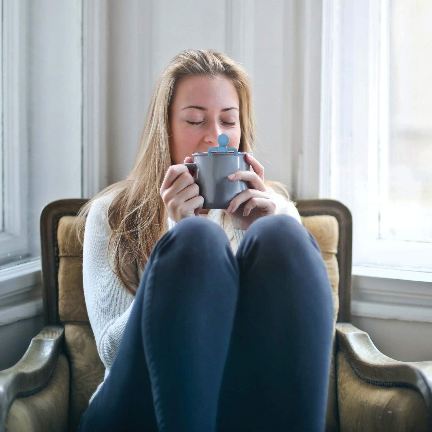 Leden Tea Infuser Cute Tea Strainer for Loose Tea Fine Mesh Stainless Steel Tea Ball Steeper & Diffuser with Silicone Lid for Tea Cup & Mug, with Cleaning Brush Blue