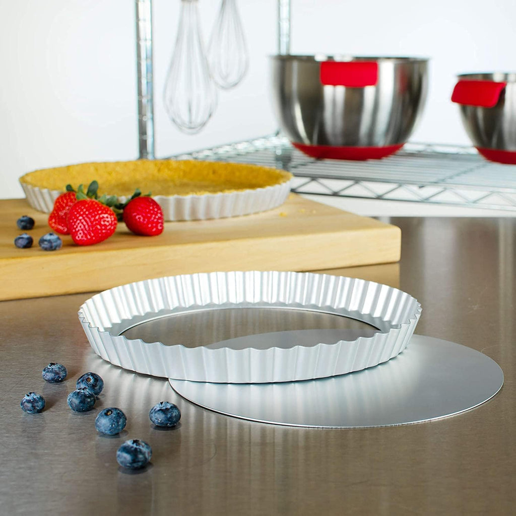 Lumintrail Fat Daddios Anodized Aluminum Fluted Tart Pan, 2 Pack, 9.5 Inches by 1 Inch, with a Measuring Spoon Set