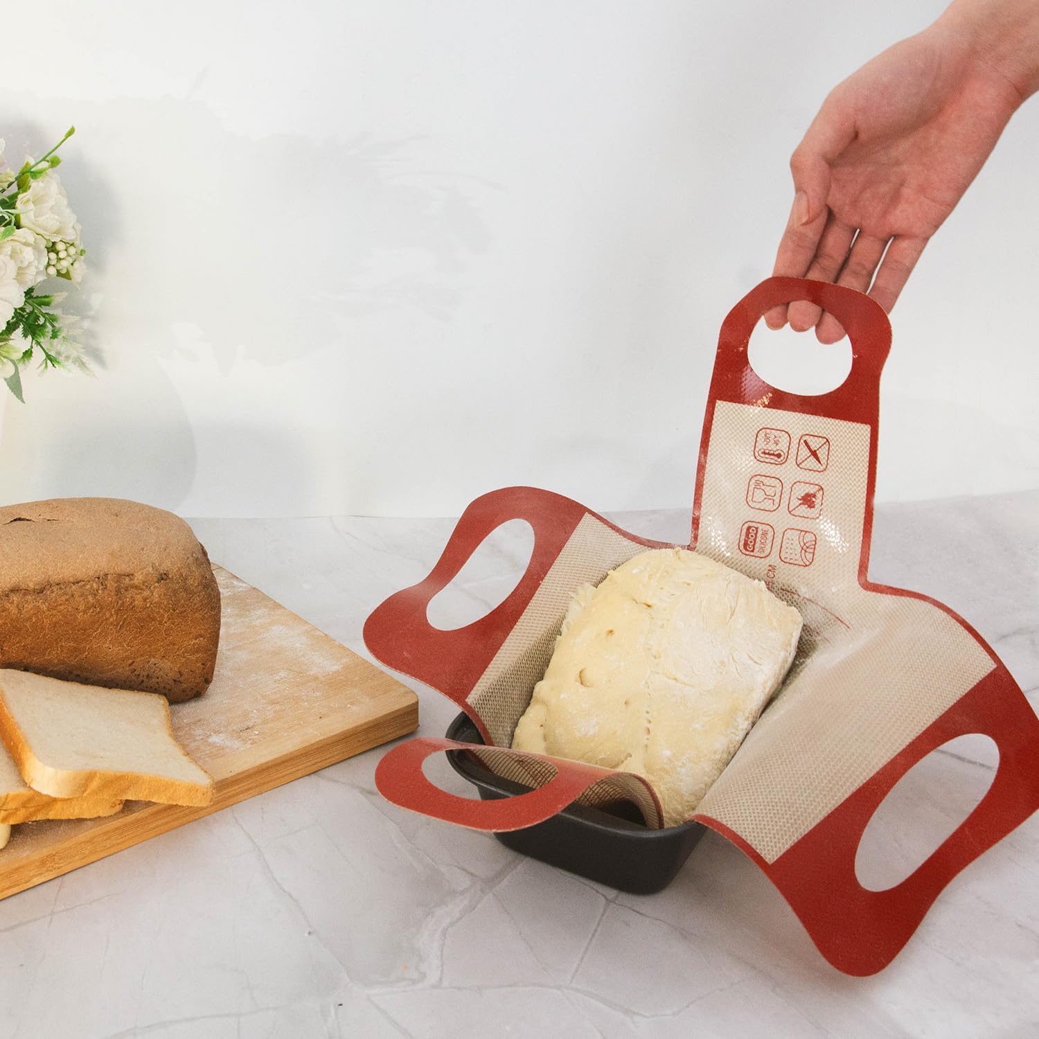 Silicone Bread Loaf Pan Liners, 2 PCS Non-Stick & Easy Clean Reusable Silicone Bread Sling with 4 Handles, Loaf Pan Lifter Liner, for 9.5 x 5 inch Loaf Pan