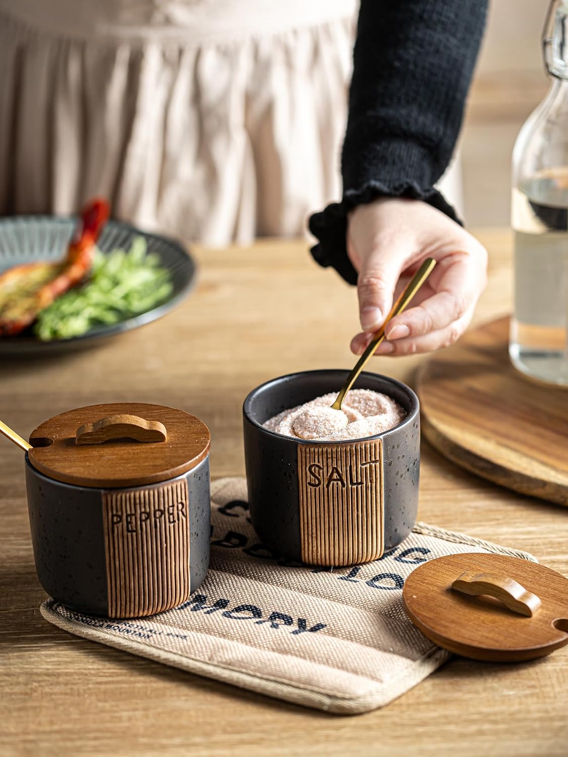 Salt and Pepper Bowl, Ceramic Salt Containers for Countertop, Salt and Pepper Cellar with Lid and Spoons, Black