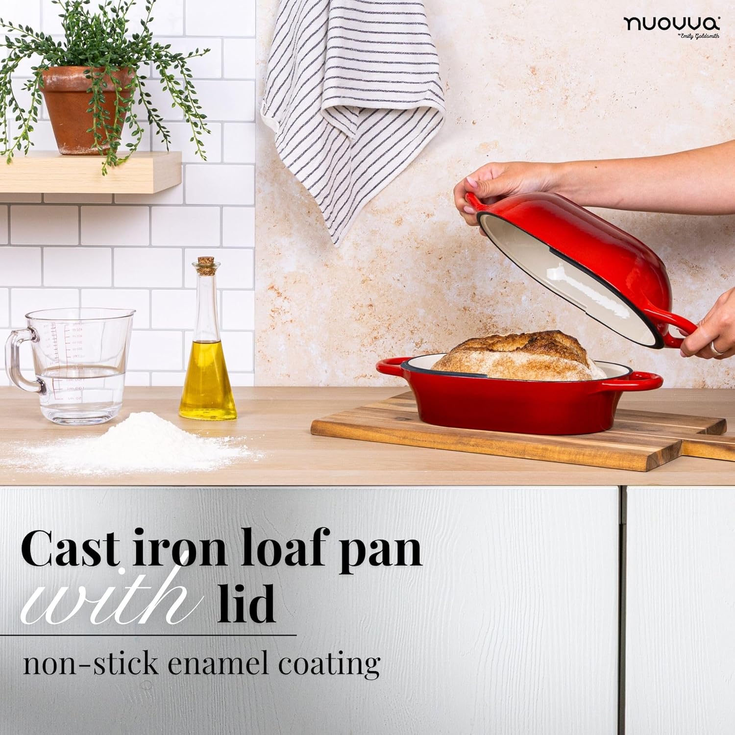 Dutch Oven For Sourdough Bread Baking – Enamelled Cast Iron Bread Loaf Pot – Oven Safe Non Stick Bread Pot – Rectangular, Red, 24cm x 16cm – by Nuovva