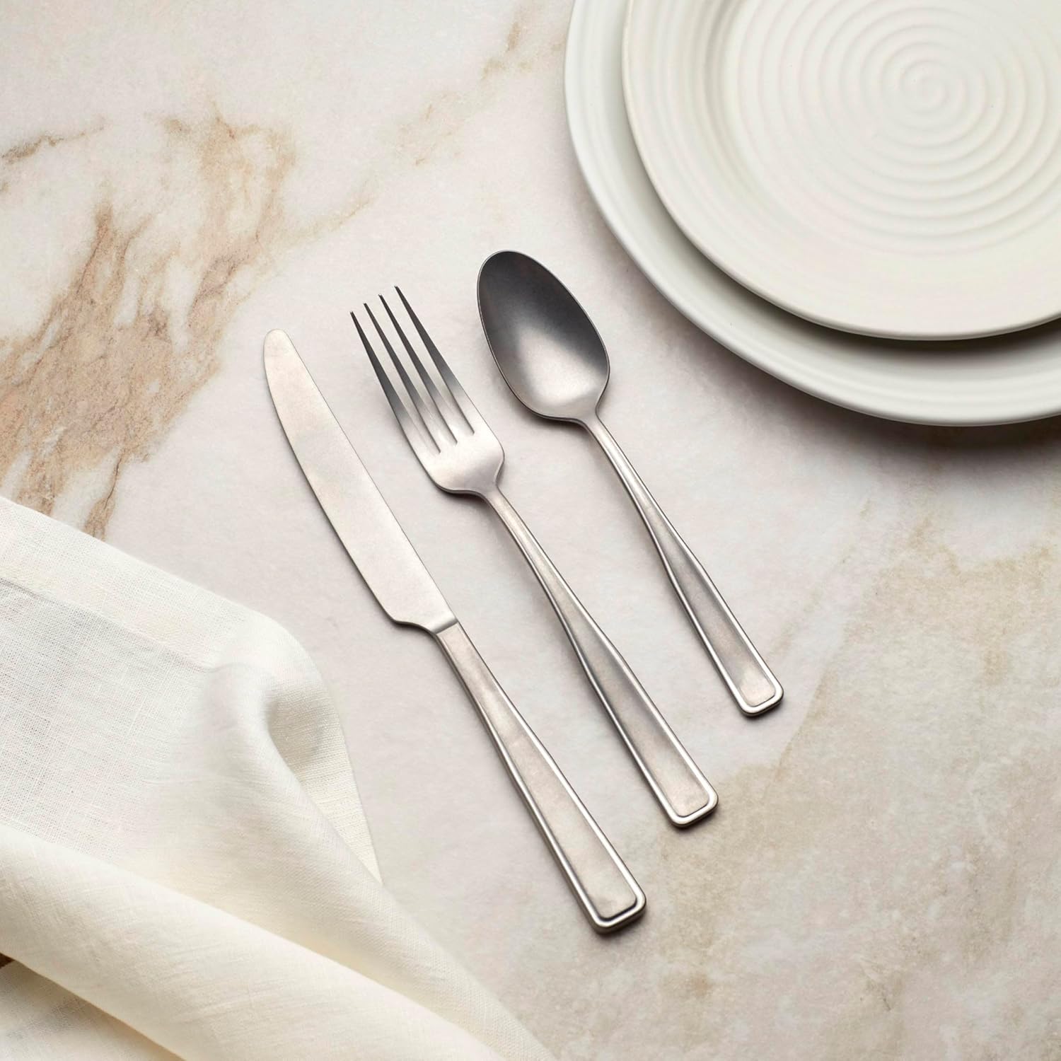 Oneida 896757 Reid Vintage Tumbled 20 Piece Flatware Set