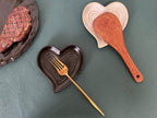Ceramic Spoon Rest for Stove Top, Heart Cute Spoon Rest for Kitchen Counter, Cooking Spoon Holder for Kitchen Counter, Utensil Rest Spatula Rest Ladle Holder Tong Rest (Matte Black)