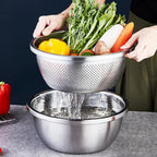 304 Stainless Steel Rice Strainer - Microporous ColanderBeans Washer Strainers And Colanders - Washing Bowl for Fruit Washing Bowl With Strainer (3.5QT)