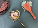 Ceramic Spoon Rest for Stove Top, Heart Cute Spoon Rest for Kitchen Counter, Cooking Spoon Holder for Kitchen Counter, Utensil Rest Spatula Rest Ladle Holder Tong Rest (Retro Grass Green)