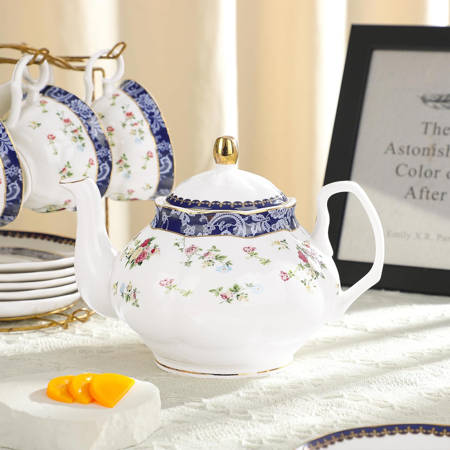 fanquare Bone China Tea Sets for Adults, 21-Piece Blue Lace and Roses Porcelain Tea Service with Sugar Bowl & Creamer, English Cremic Floral Teacups Set of 6 for Women Tea Party