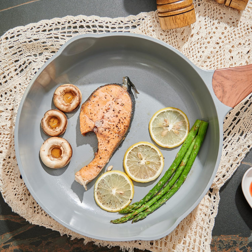 Nonstick Ceramic Frying Pan With Lid, 10 Inches Deep Frying Pan Non Stick Skillet With Pour Spout, Non Toxic Cookware for Stove, Induction, Gas, PB/CD/PFOA Free (White,10 Inches)