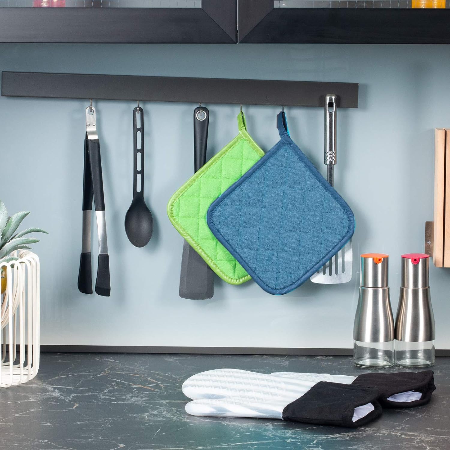 Joyhalo 4 Pack Pot Holders for Kitchen,Cotton Oven Holder with Great Heat Resistance,Non Slip Hot Pads for Kitchen Clearance,Federal Blue