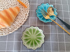 Ceramic Spoon Rest for Stove Top, Flower Cute Spoon Rest for Kitchen Counter, Cooking Spoon Holder for Kitchen Counter, Utensil Rest Spatula Rest Ladle Holder Tong Rest, 1 PC (Ice Cracks, Grass Green)