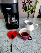 Heart-shaped Coffee Spoon Rest, Mini Coffee Spoon Holder, Small Ceramic Spoon Rest for Coffee Stirrers, Teaspoon, Bar Spoon, Coffee Bar Accessories, Coffee Station (Red+black spoon)