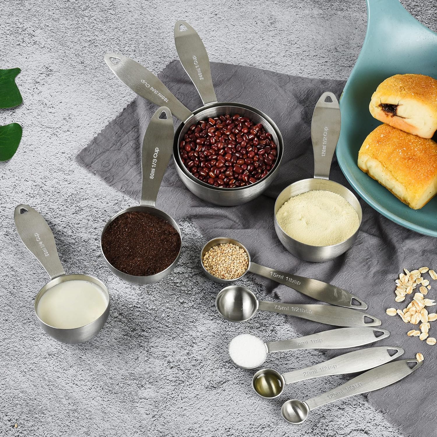 Measuring Cups and Spoons Set,With 5 Stainless Steel Measuring Cups and 5 measuring spoons and Measure Ingredient Leveler and 2 rings. (siliver)